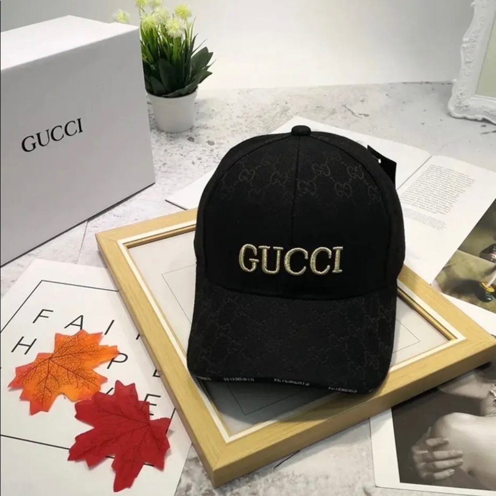 Gucci Men/Women Fashion Baseball Cap